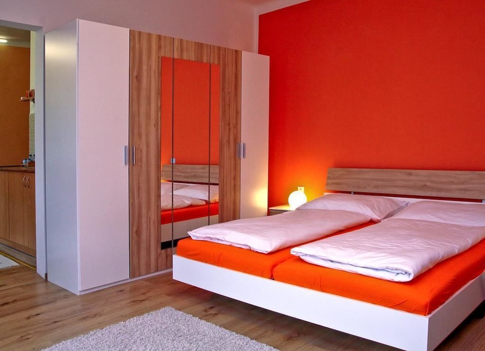 Pension U pálenice — 4-Star Luxury Hotel in Hrusovany Nad Jevisovkou, Czech Republic