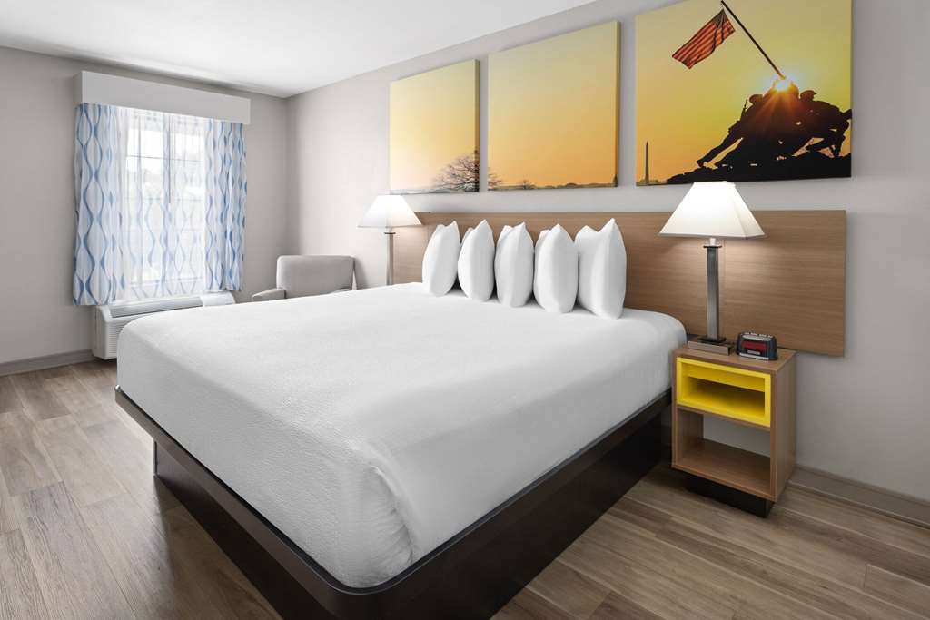 Days Inn by Wyndham Americus - photo 17