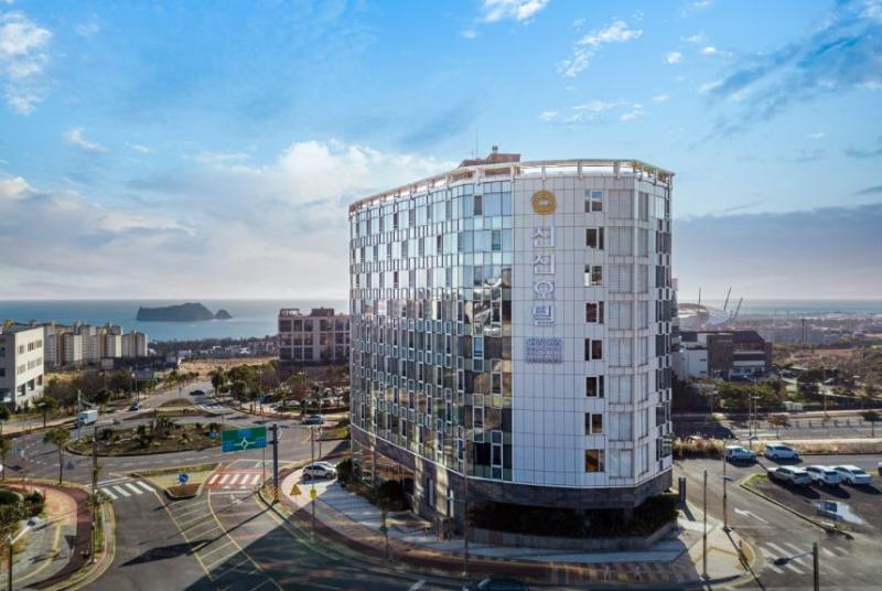 Shinshin Hotel Jeju Worldcup in Seogwipo, South Korea