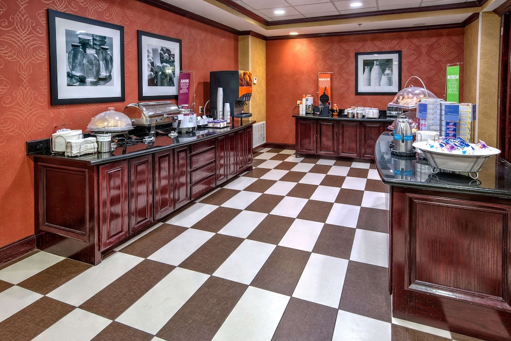 Hampton Inn Corsicana - photo 37
