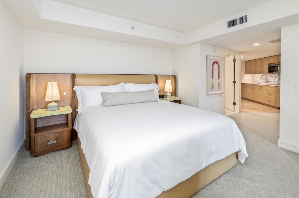 Ka Laʻi Waikiki Beach LXR Hotels & Resorts - photo 14