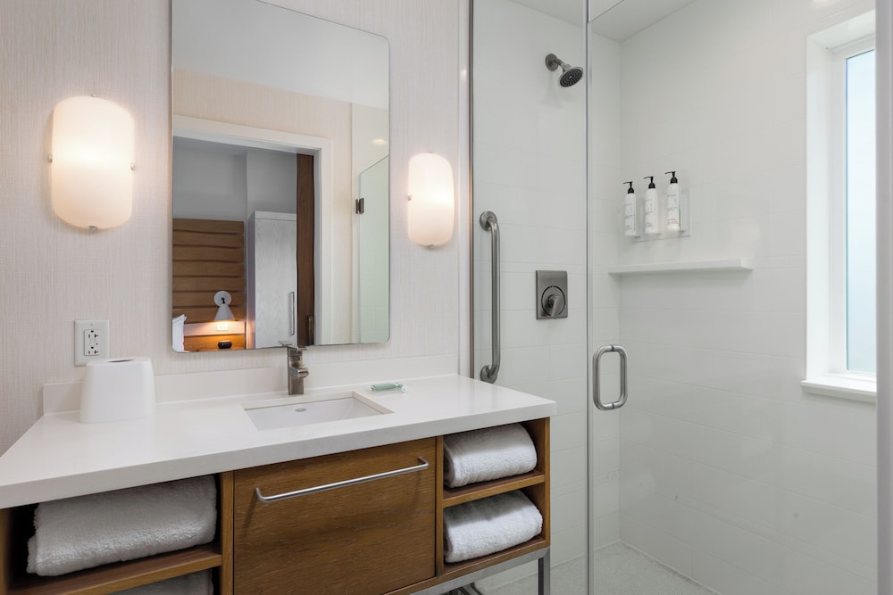 SpringHill Suites by Marriott Oceanside Beach - photo 43