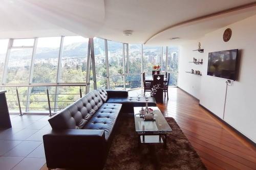 King Bed 360 - carbon neutral hotel in Quito