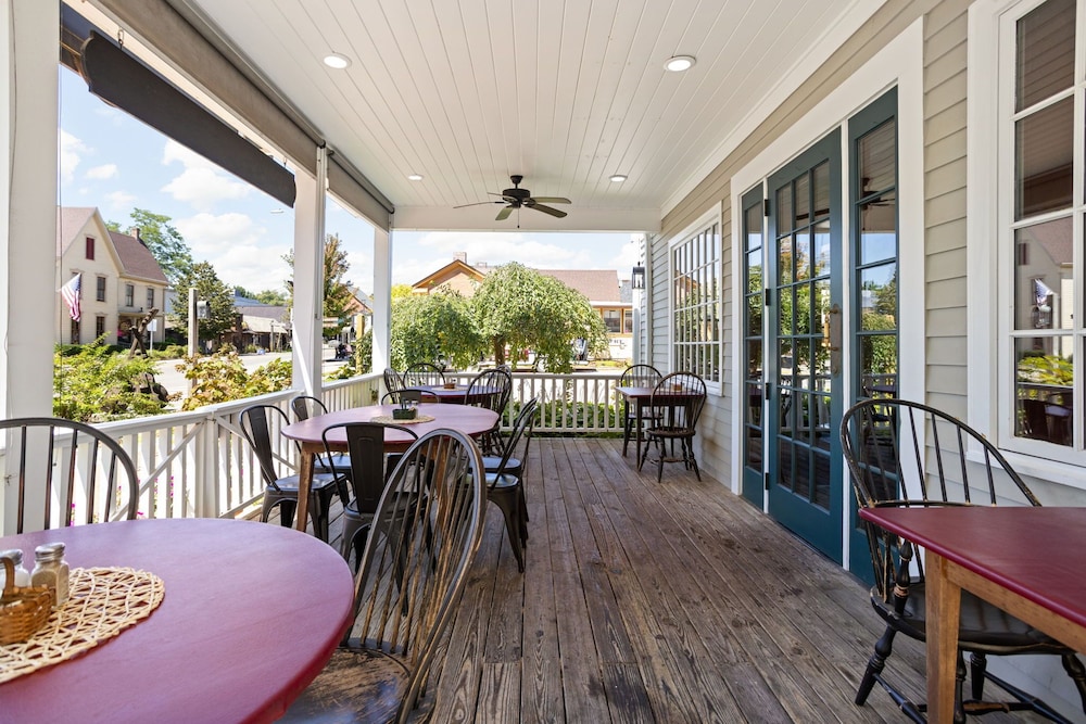 Artists Colony Inn & Restaurant - photo 53
