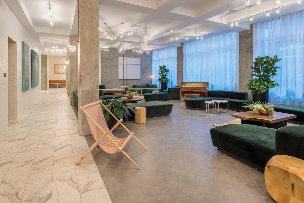 The Hi Lo Autograph Collection - photo 3