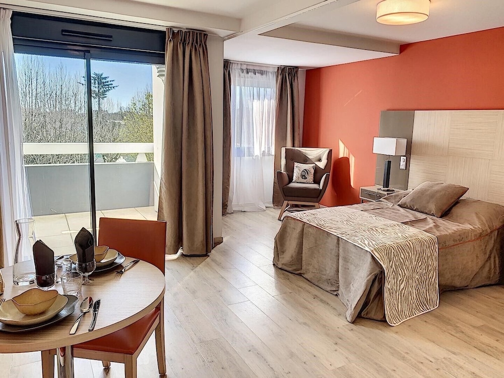 Zenao Le Cannet — 4-Star Luxury Hotel in Le Cannet, France