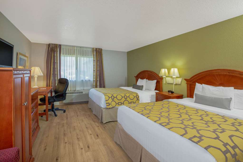 Baymont by Wyndham Tehachapi - photo 5