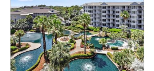 Seacrest Villa Oceanfront Resort 2 bed 2 bath steps to the beach — 4-Star Luxury Hotel in Hilton Head Island, United States