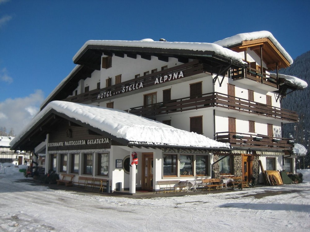 Hotel Stella Alpina - carbon neutral hotel in Falcade Alto