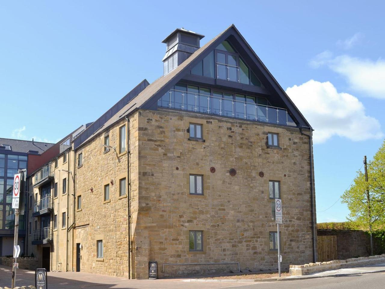 Alnwick Old Brewery Apartment — 4-Star Luxury Hotel in Alnwick, United Kingdom