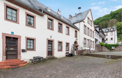 2 Bedroom Awesome Apartment In Malberg — 5-Star Luxury Hotel in Mahlberg, Germany