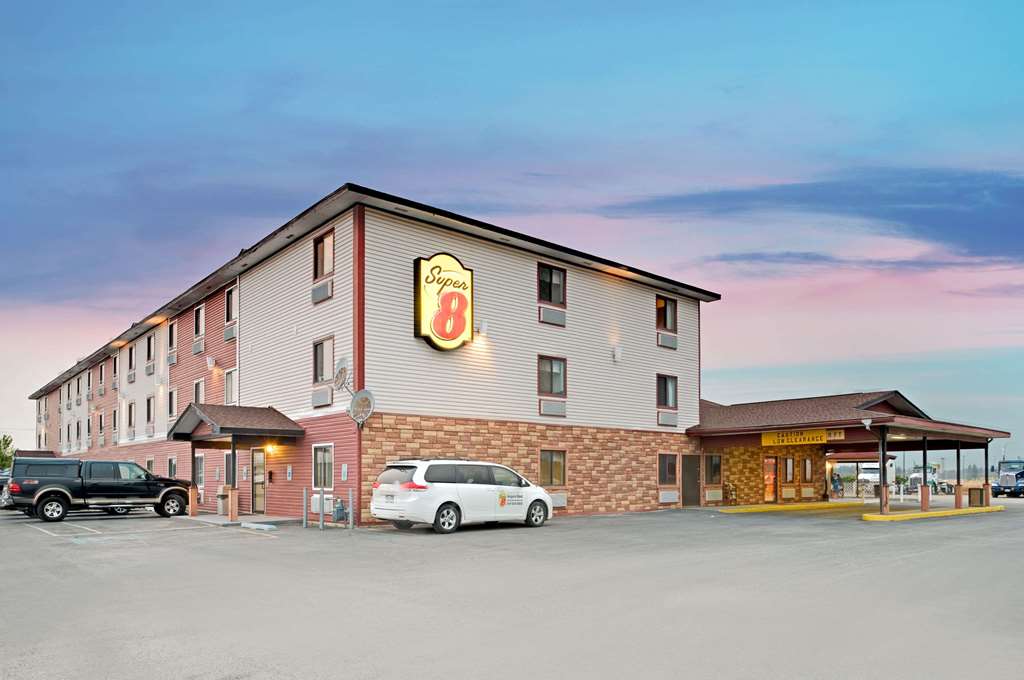Super 8 by Wyndham Spokane West - photo 2