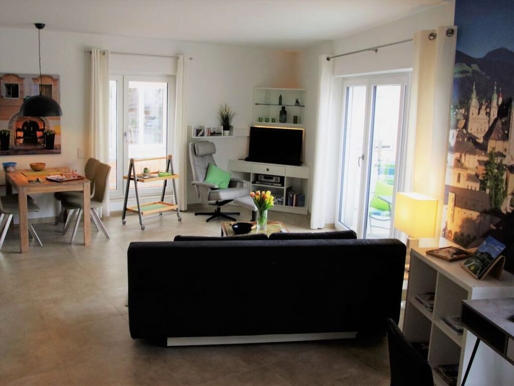 Salzburg Comfortable holiday residence — 4-Star Luxury Hotel in Bad Reichenhall, Germany