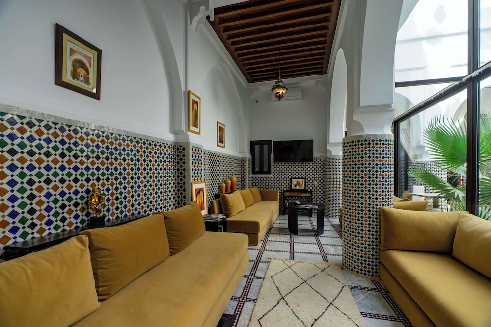 Riad Dar Dialkoum — 4-Star Luxury Hotel in Marrakesh, Morocco