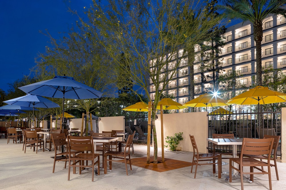 Home2Suites by Hilton Anaheim Resort - photo 53