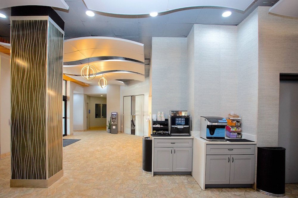 The Barclay Towers Resort Hotel - photo 2