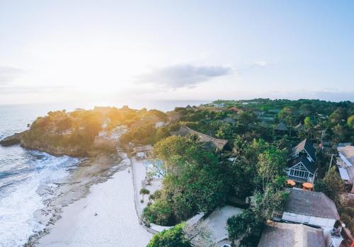 Villa Waru One — 4-Star Luxury Hotel in Bali, Indonesia