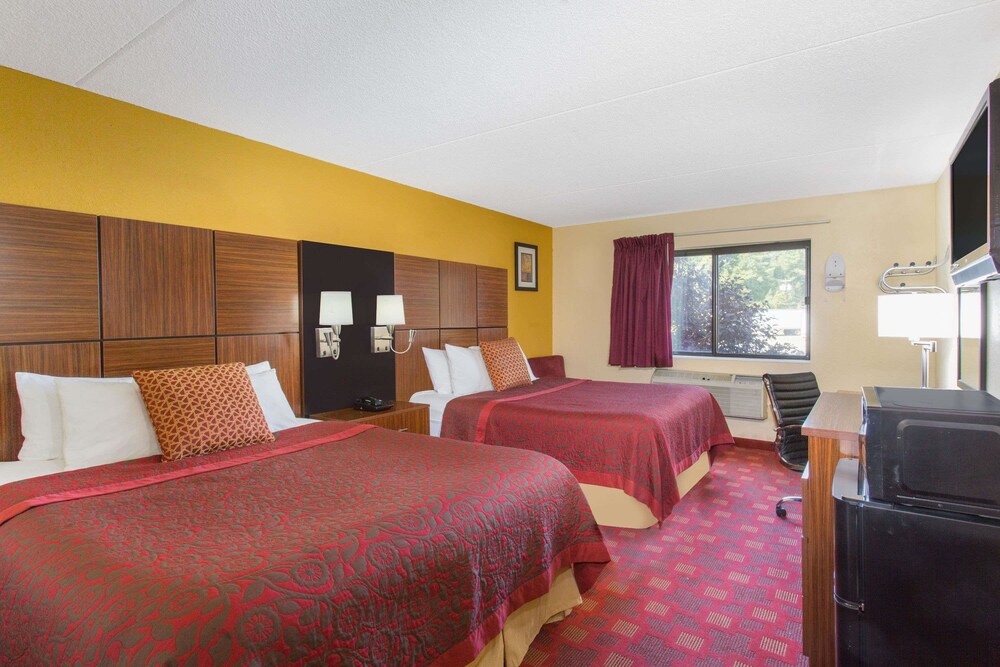 Days Inn Leominster Fitchburg Area - photo 12