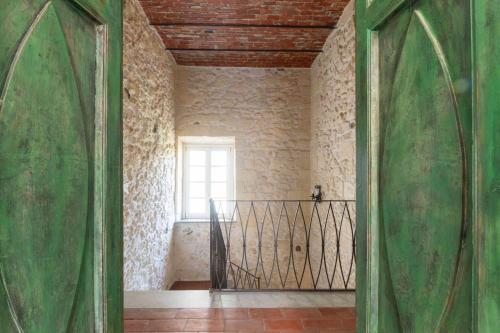 Vintage Cavour Apartment — 4-Star Luxury Hotel in Sassari, Italy