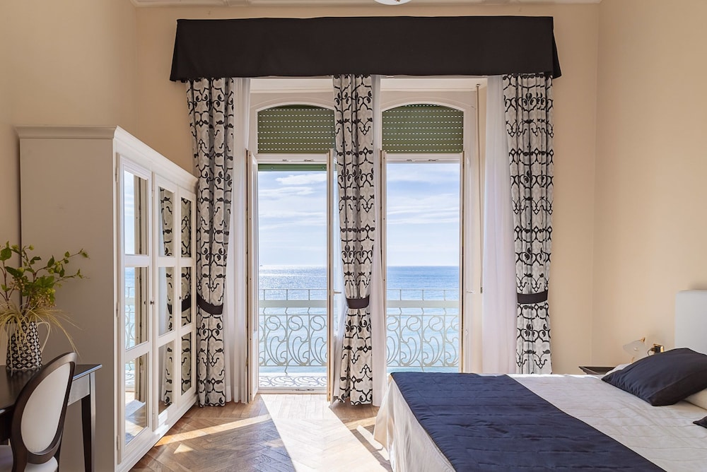 Hotel Lido — hotel in Alassio