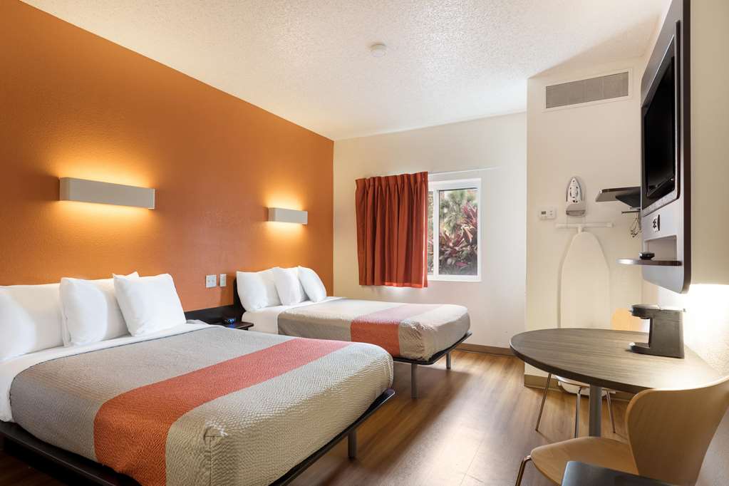 Motel 6 Orlando FL International Dr - photo 15
