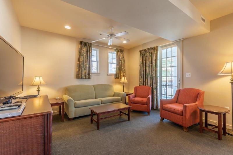 Ebb Tide Suites - photo 17