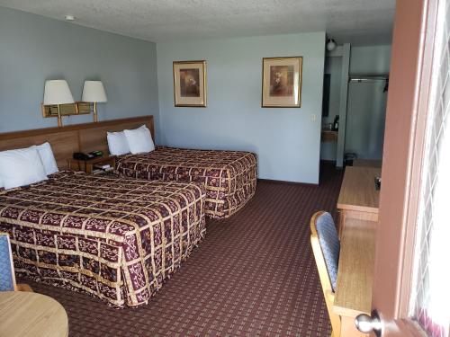 Land of Ahs Motor Inn - photo 3
