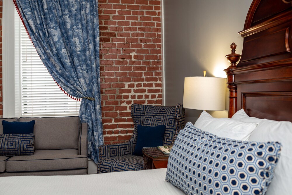 East Bay Inn Historic Inns of Savannah Collection - photo 25