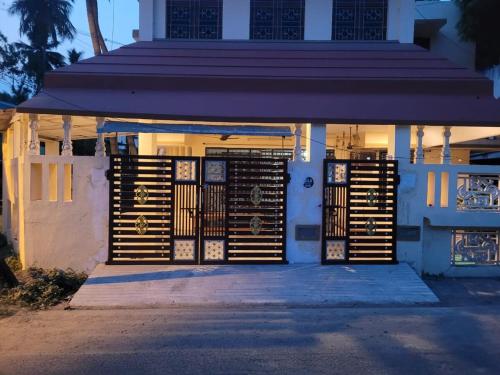 KHS Abhaya Mayavaram — hotel in Mayiladuthurai