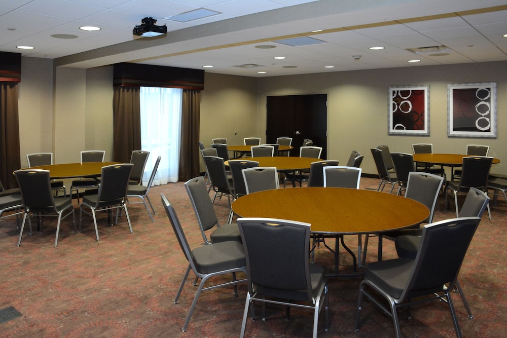 Hampton Inn Butler - photo 31
