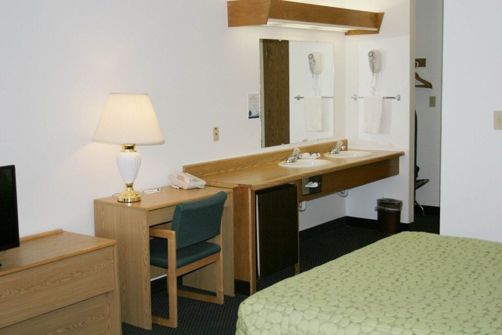 Pagosa Springs Inn & Suites - photo 20