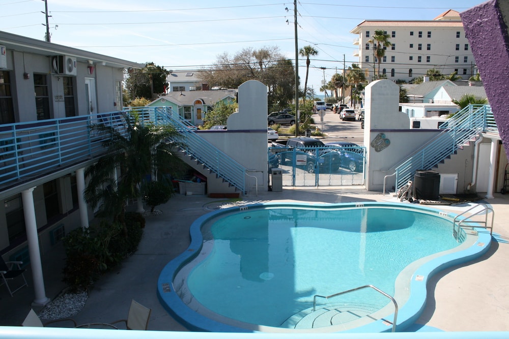 Royal North Beach All Suites in Clearwater, United States