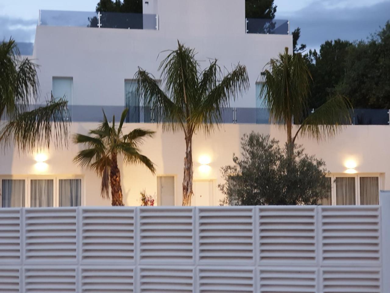 Amazing Villa By The Sea Benalmadena — 4-Star Luxury Hotel in Benalmadena, Spain