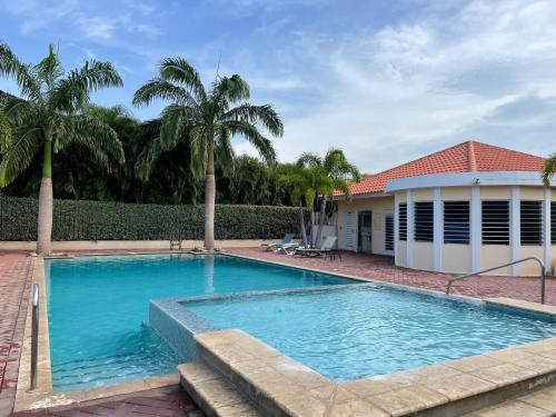 Dushi Townhouse Curaçao — 4-Star Luxury Hotel in Willemstad, CURAÇAO