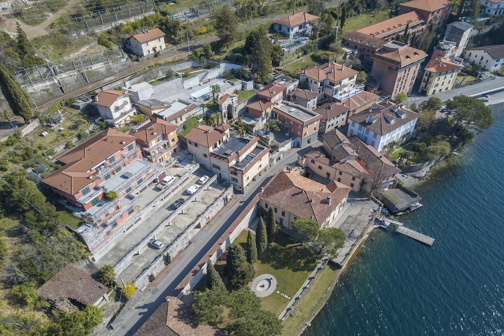 Fontana Del Lago — 4-Star Luxury Hotel in Varenna, Italy