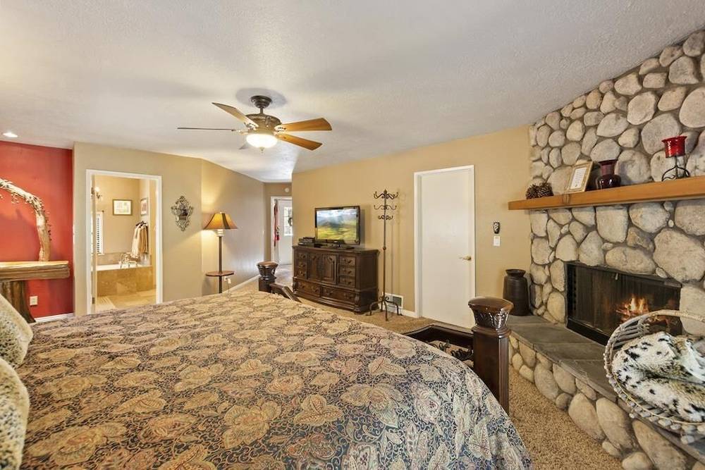 011 Fox Manor - photo 6