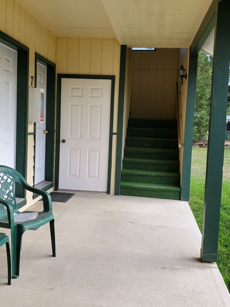 Athol Motel - photo 15