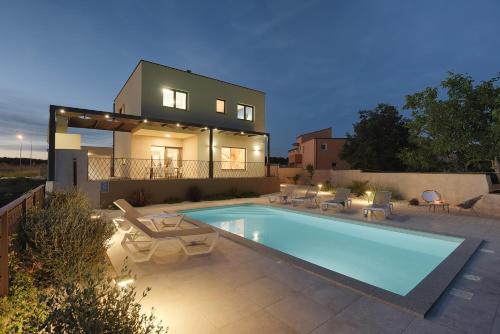Villa Helios — 4-Star Luxury Hotel in Medulin, Croatia