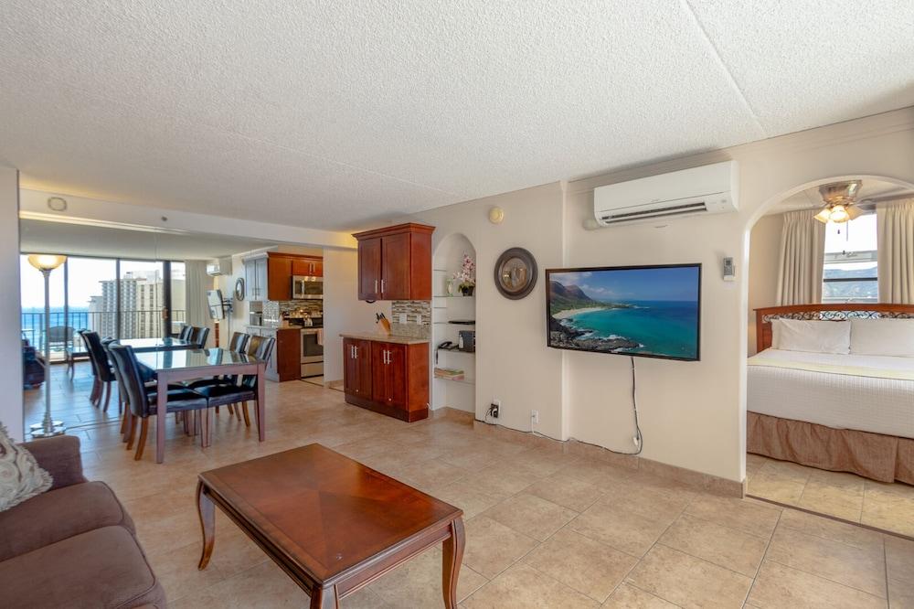Waikiki Banyan By Koko Resorts - photo 23