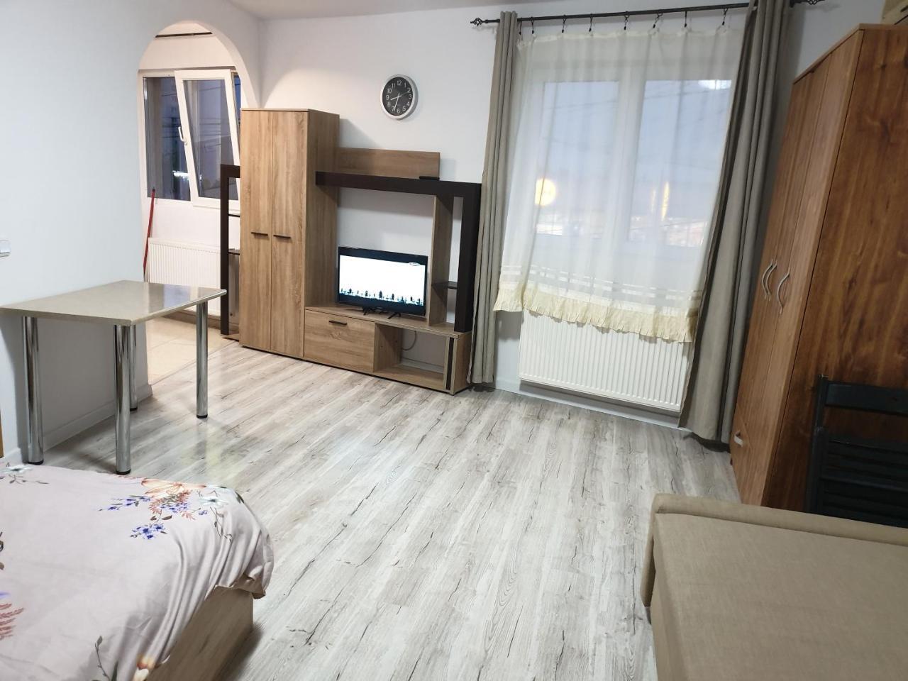 Garsoniera sus - carbon neutral hotel in Bucharest