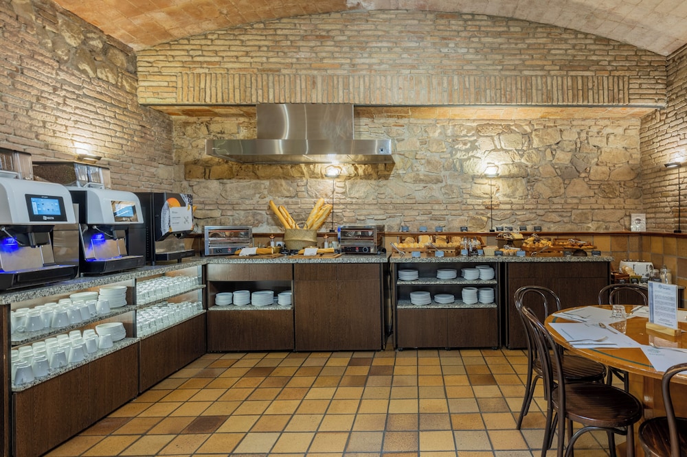 מזון ומשקאות