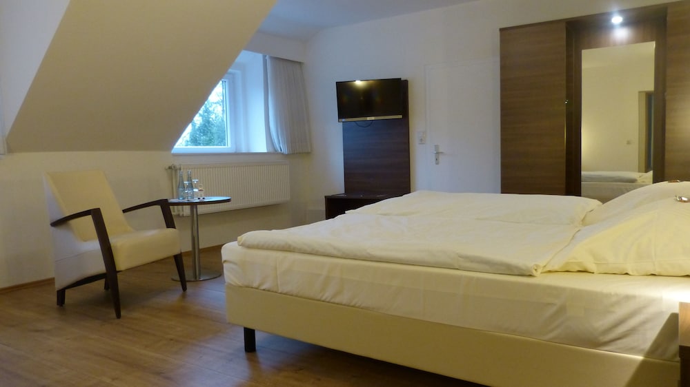 Kluster Hof - carbon neutral hotel in Basdahl