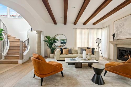 3BR La Jolla Village Walk to Beach in San Diego, United States