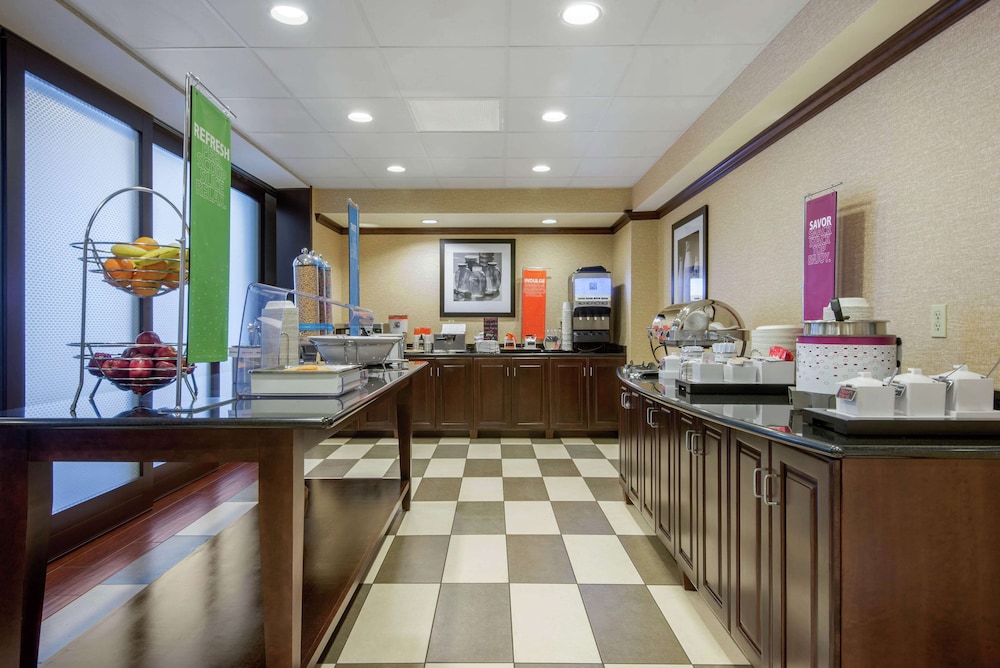 Hampton Inn Meadville - photo 47