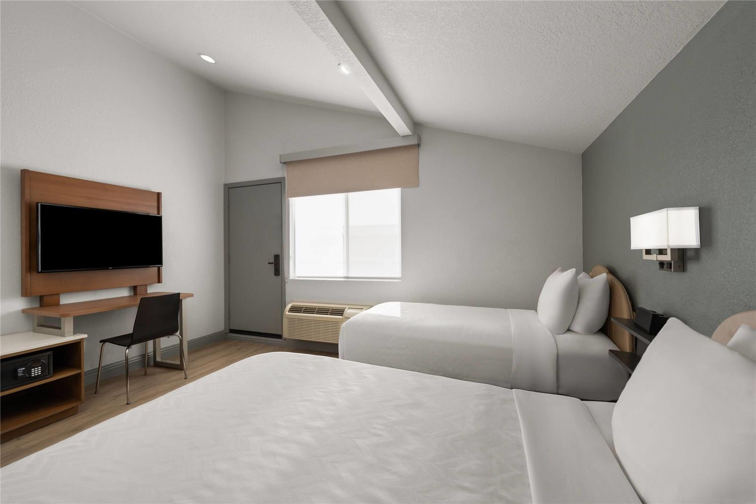 Super 8 by Wyndham Fort Bragg - photo 26