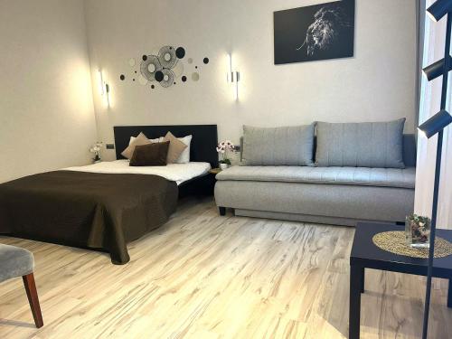 LEO Apartment Obchodna Delux — 4-Star Luxury Hotel in Bratislava, Slovakia