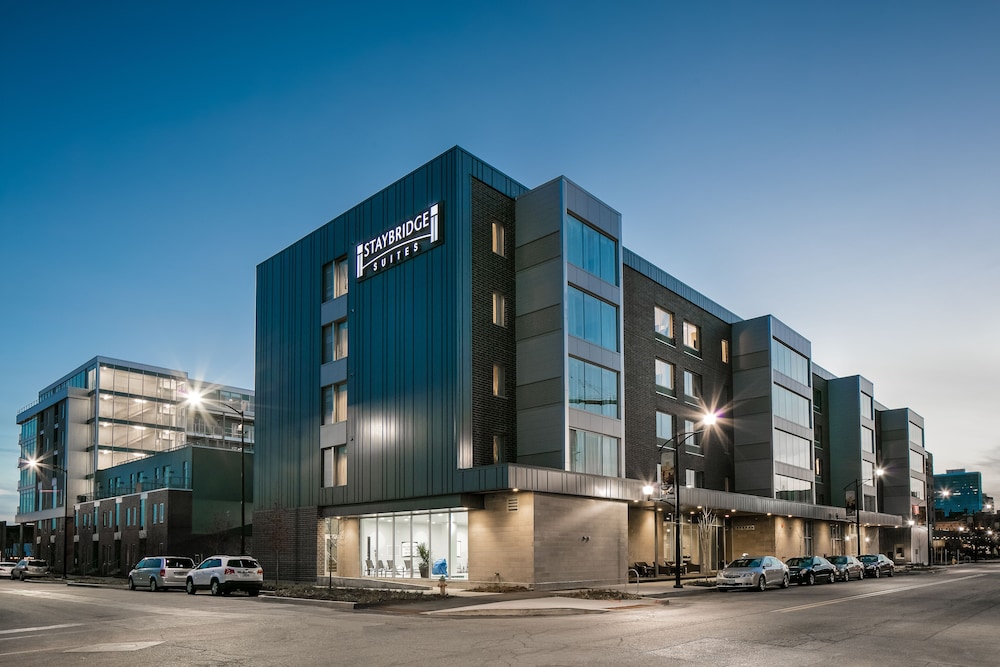 Staybridge Suites Des Moines Downtown by IHG - photo 28