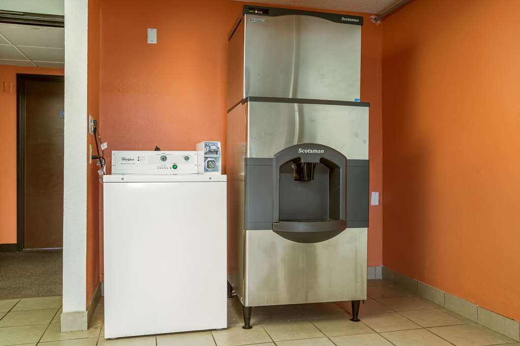 Motel 6 Albert Lea MN - photo 22