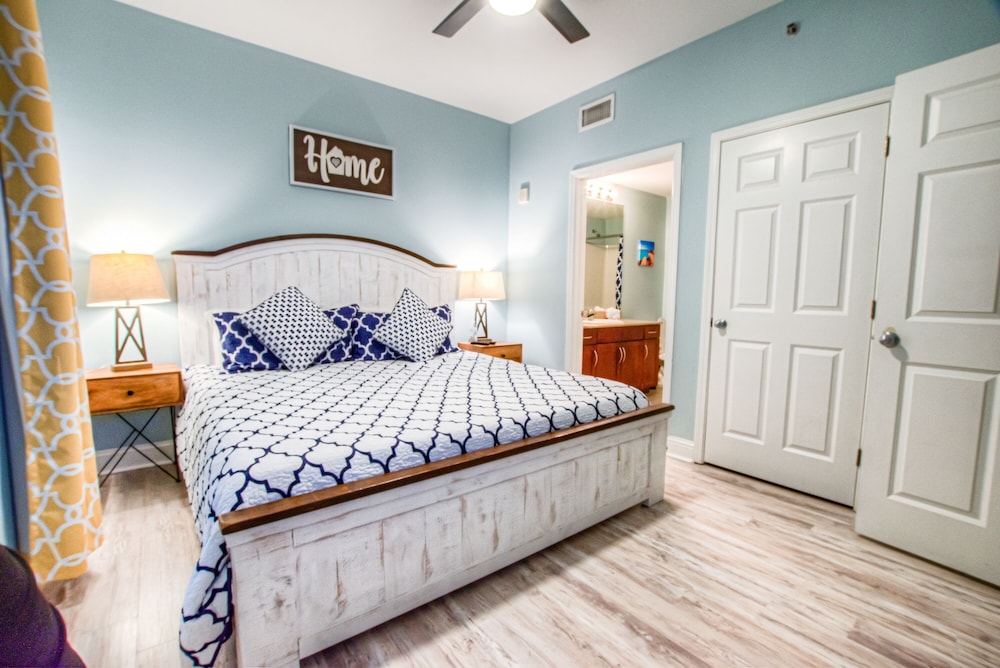 Laketown Wharf Resort by Aneliya's Rentals - photo 211