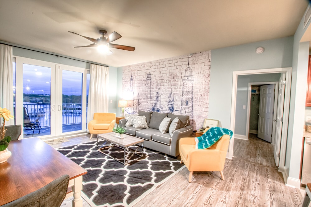 Laketown Wharf Resort by Aneliya's Rentals - photo 599